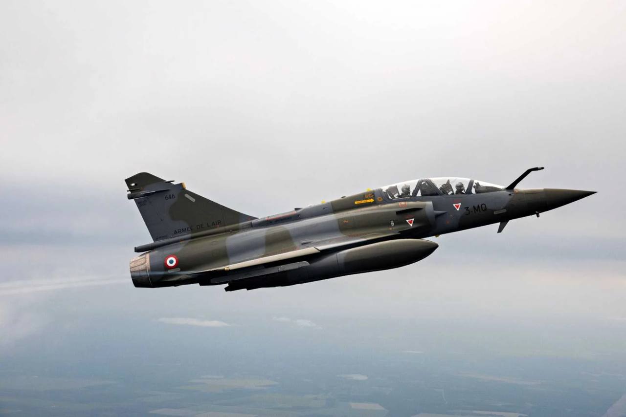 A French Air Force Mirage 2000D fighter jet in flight (file photo)