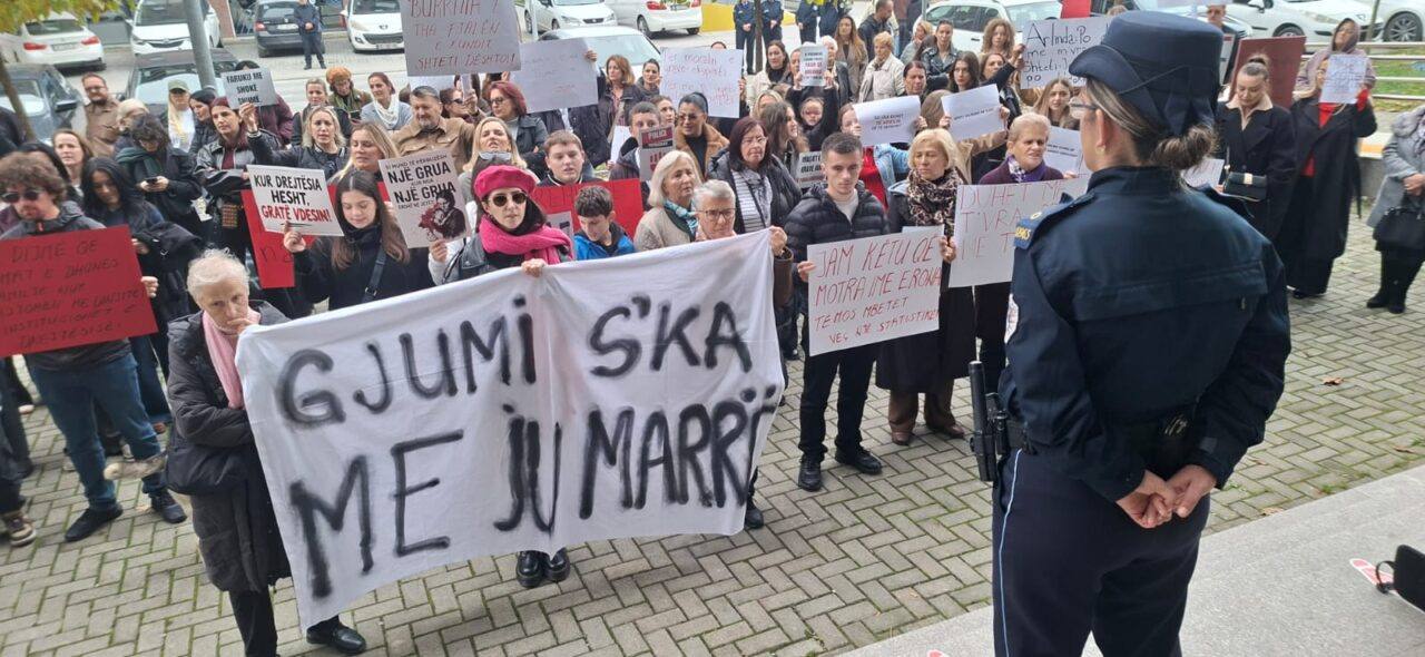 Protesters in Ferizaj, Kosovo, on October 29, 2026 protesting against femicide after the killing of Arlinda Zekaj