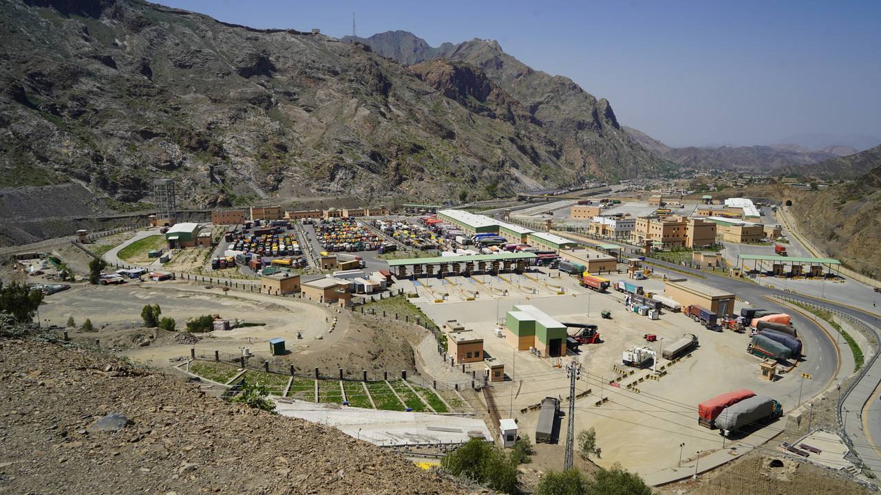 The Torkham border crossing between Pakistan and Afghanistan in the Khyber Pass (file photo)