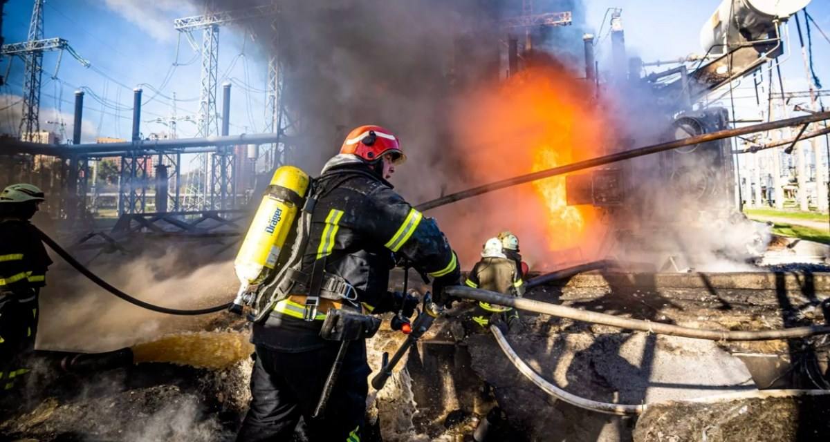 Smoke rises over a Kyiv power plant after Russian shelling (file photo)