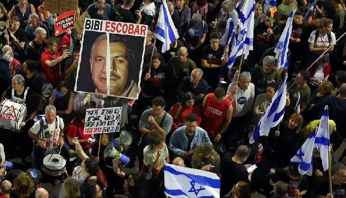 Thousands of demonstrators at an anti-government protest in Tel Aviv, Israel, ahead of the October 27 general election