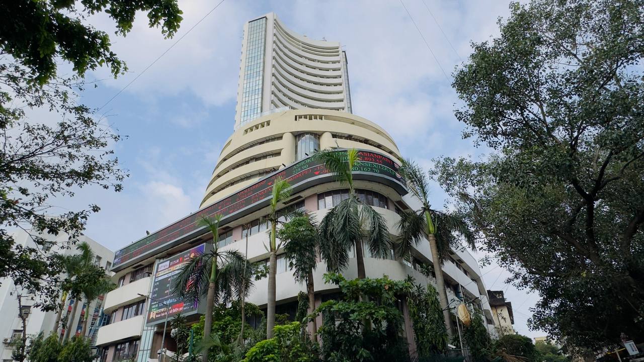 Bombay Stock Exchange building in Mumbai (file photo)