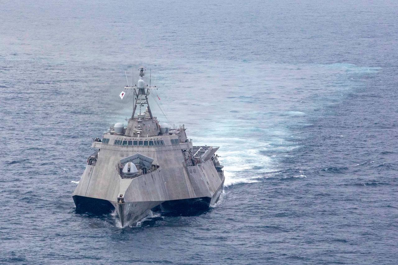 The US Navy littoral combat ship USS Charleston (LCS-18) at sea (file photo)