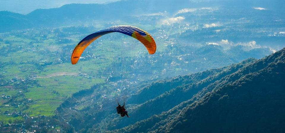 Paragliders flying over the Dhauladhar mountains at Bir Billing in Himachal Pradesh (file photo)