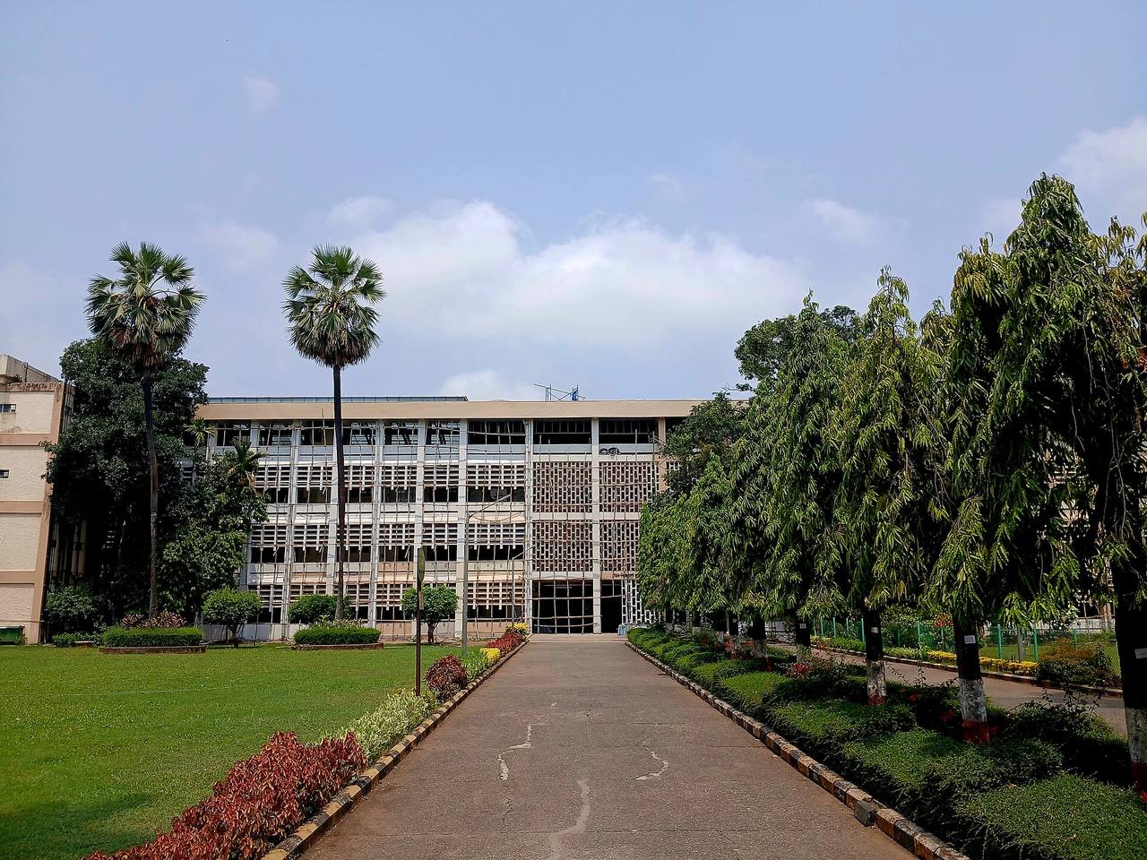Main building of the Indian Institute of Technology Bombay at Powai, Mumbai (file photo)
