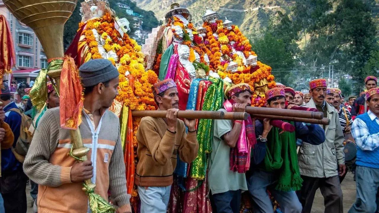 Devotees carrying a decorated deity palanquin during the Kullu Dussehra festival procession in Himachal Pradesh (file photo)