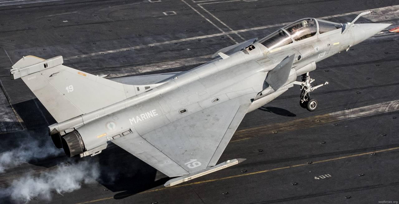 A Rafale Marine fighter jet on an aircraft carrier flight deck (file photo)