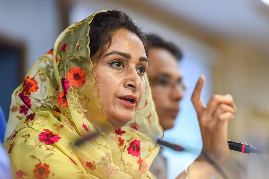 SAD leader and Bathinda MP Harsimrat Kaur Badal speaking at a press interaction (file photo)