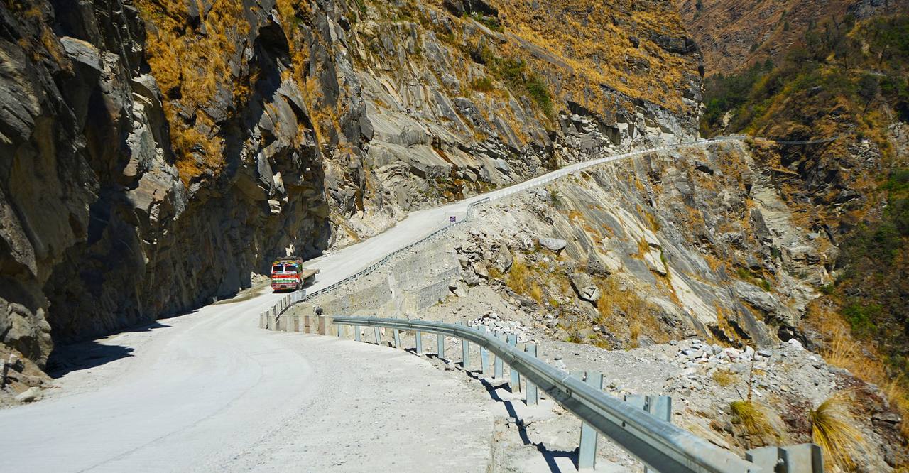 A mountain road along the Kaligandaki Corridor in Nepal (file photo)